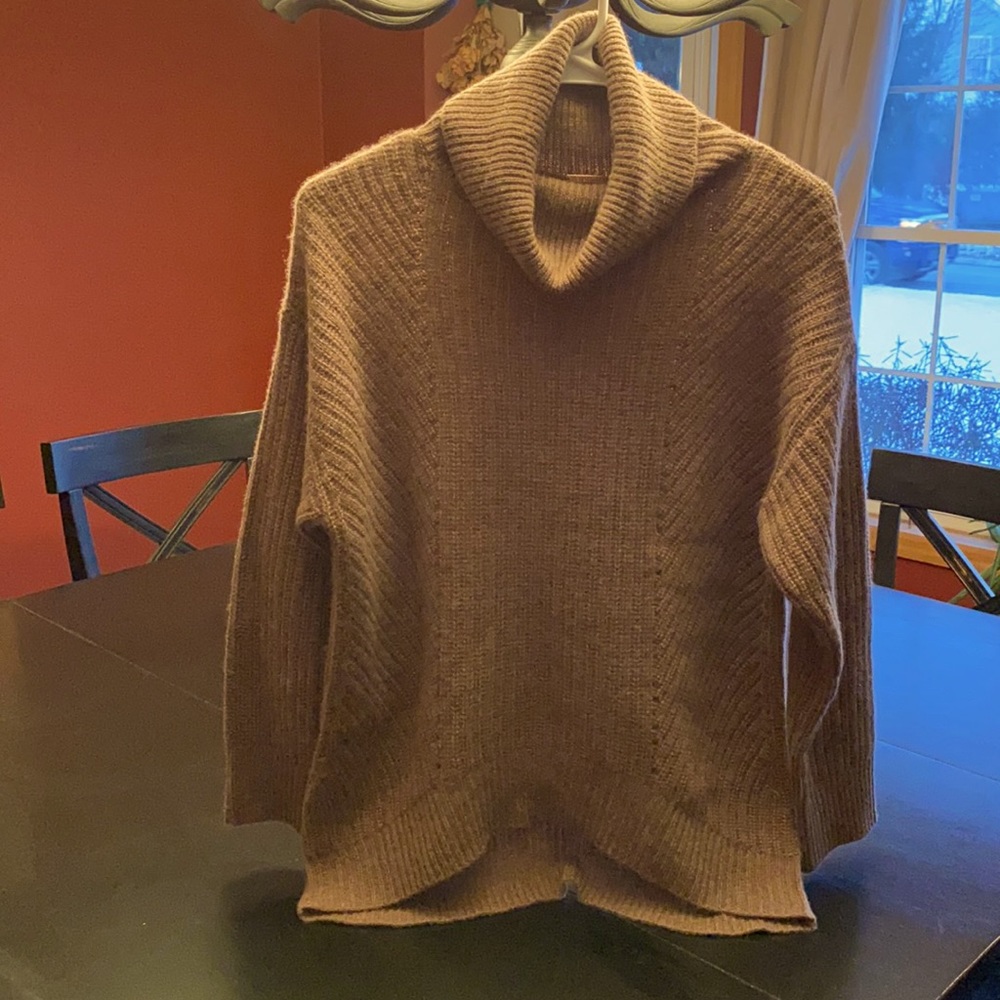 Magaschoni 100% Cashmere Sweater